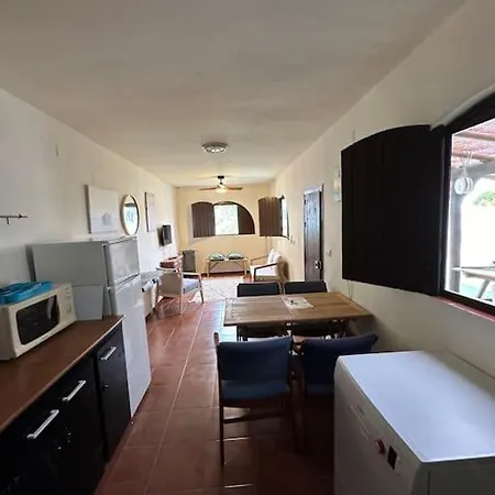Будинок відпочинку Paraiso De La Luz Casa Azul 2 Bedrooms, 2 Bathoorms, Kitchen Private