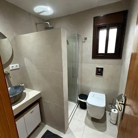 Paraiso De La Luz Casa Azul 2 Bedrooms, 2 Bathoorms, Kitchen Private Casa vacanze Cadice